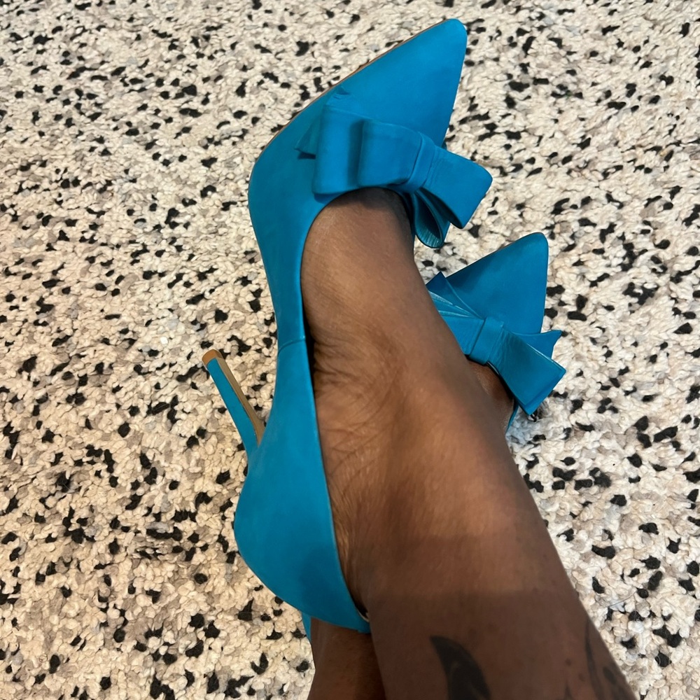Luxe By JustFab Fairfield Bow Pumps